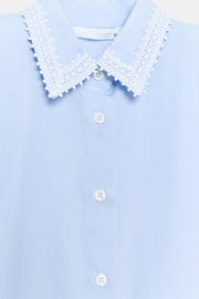 Robe chemise à épaulettes