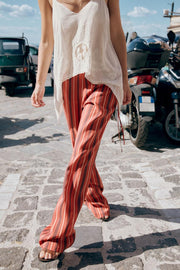Top asymétrique brodé en mousseline