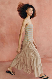 Robe midi smockée et brodée