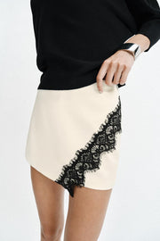 Jupe-culotte croisée en dentelle