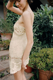 Robe en organza imprimée et brodée