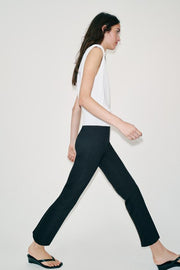 Pantalon légèrement évasé