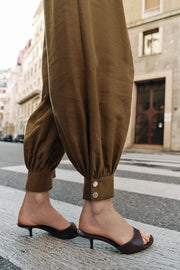 Pantalon bouffant avec ceinture chaîne