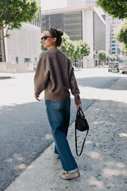 Pull doux en maille décolleté en V