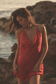 Robe satinée à pois