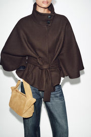 Manteau court cape en laine avec ceinture