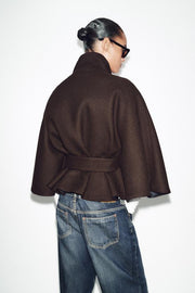 Manteau court cape en laine avec ceinture