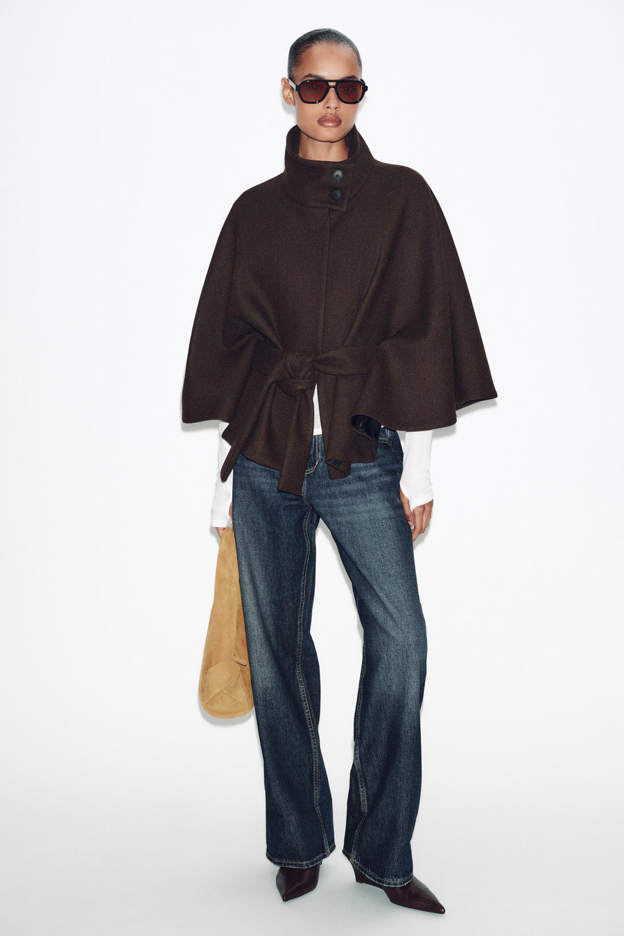 Manteau court cape en laine avec ceinture