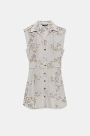 Robe brodée à sequins avec ceinture