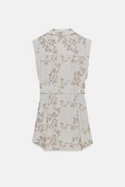 Robe brodée à sequins avec ceinture