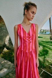 Robe à rayures à brandebourgs