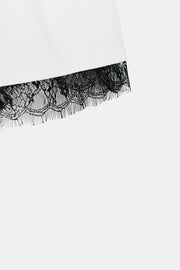 Bermuda contrasté en dentelle