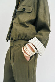 Veste courte à manches retroussées