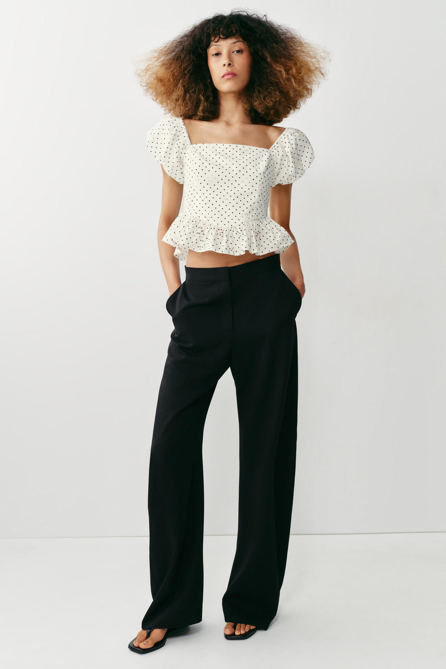 Top imprimé à broderies ajourées