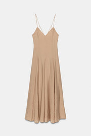 Robe midi fluide à bretelles
