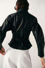 Veste avec ceinture effet cuir
