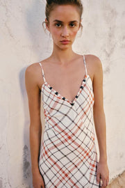 Robe midi à carreaux en lin