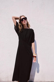 Robe longue en maille à fronces à la taille