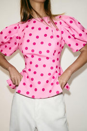 Top à pois à manches bouffantes