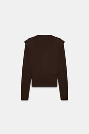 Pull en maille à épaulettes
