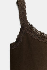 Top à bretelles en dentelle