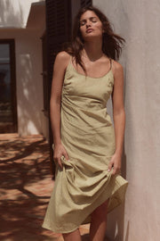 Robe midi fluide à dos ouvert