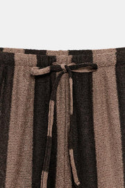 Pantalon texturé à rayures
