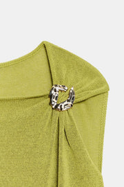 Top en maille à détail métallique