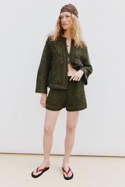 Veste contrastée au crochet