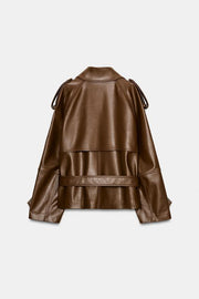 Trench court effet cuir