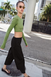 Pantalon coupe barrel à boucle