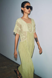 Robe plissée brodée ZW Collection