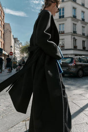 Manteau long en laine avec ceinture