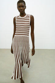Robe longue à rayures plissée texturée