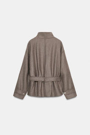 Manteau court en laine avec ceinture