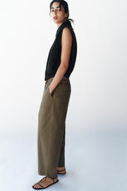 Pantalon coupe fuselée à taille élastique
