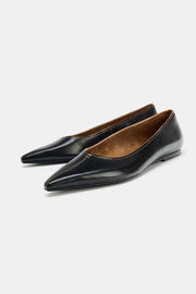Ballerine en cuir à surpiqûres