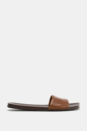 Sandale plate en cuir souple